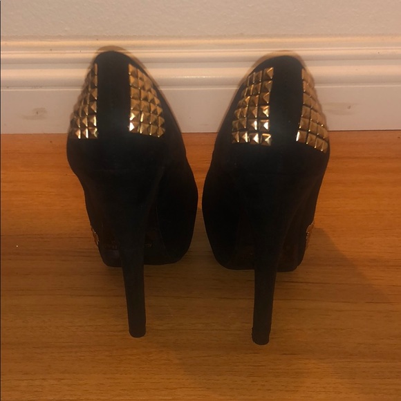 ✨ Sexy Faux Suede & Studded Platform Stiletto ✨ - Picture 2 of 4
